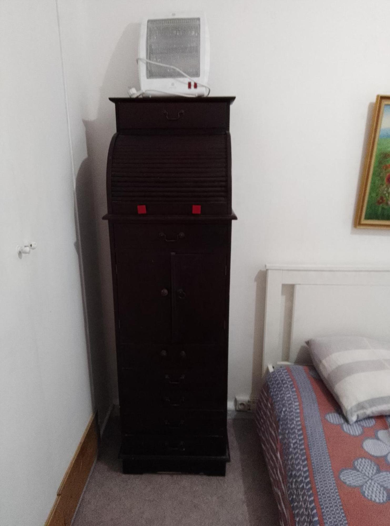 Familial Pour 1,2,3,4 Personnes De 42m2-accessible Handic -rez De Chaussee-vues Sur Rue Et Patio Prive - Sejour,chambre Separee,cuisine,salle De Bain,lit Double Et Canape-lit 2pers-entree De La Rue Berzelius-5 Minutes Du Metro Brochant-lig Paris